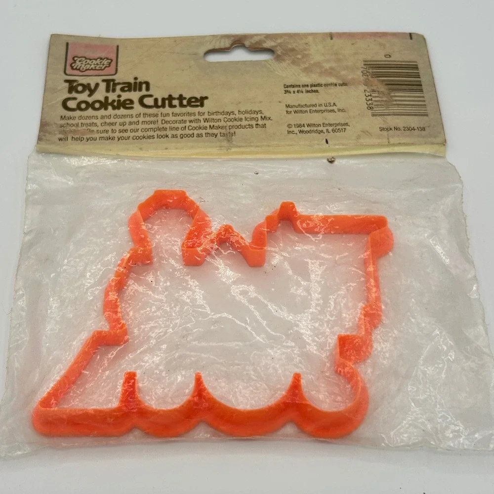Vintage 1984 Wilton Toy Train Cookie Cutter Orange Plastic Steam Engine USA New